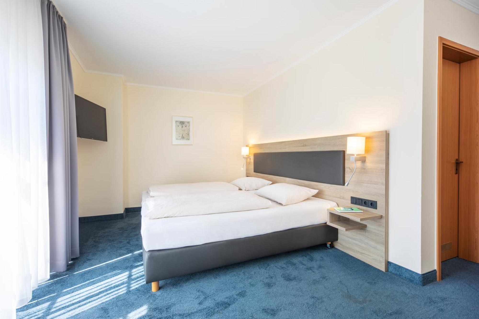 Roomingtons